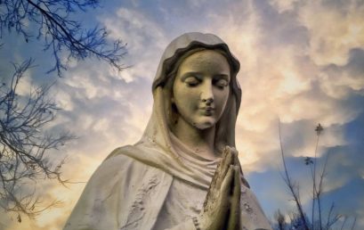 Câu 43: Đức Maria là Mẹ Đồng Trinh thế nào?