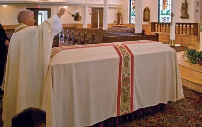 Câu hỏi 124: Một đám tang Công Giáo diễn ra như thế nào?